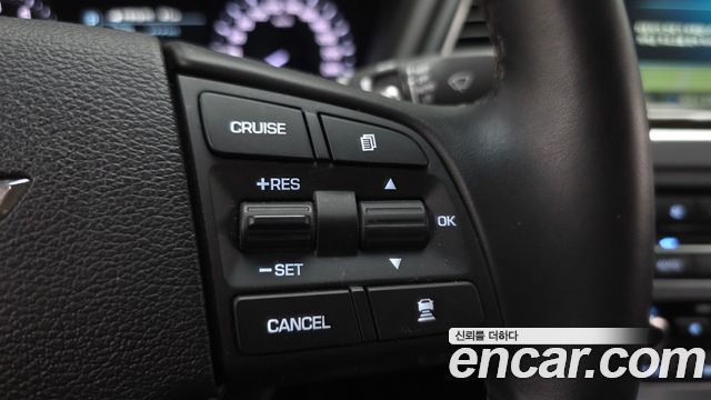 Genesis G80 3.3 GDI AWD Premium Luxury 2018 — фото 18