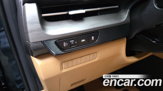 Kia Carnival (IV) Gasoline 7-Seater Signature 2023 — фото 19