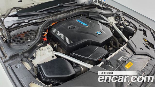 BMW 5 Series (G30) 530e Luxury 2022 — фото 6