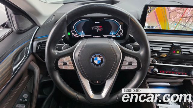 BMW 5 Series (G30) 530e Luxury 2022 — фото 14