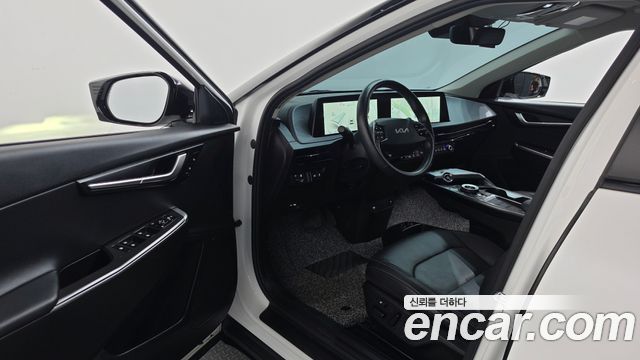 Kia EV6 Long Range 4WD Air 2022 — фото 10