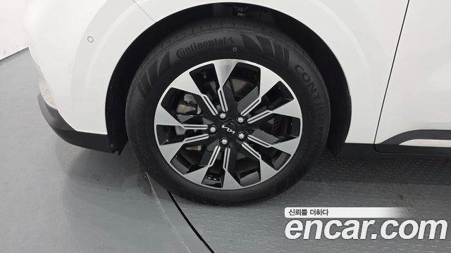Kia Carnival (IV) Diesel 9-Seater Signature 2023 — фото 5