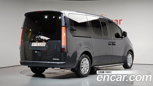Hyundai Staria L3.5 Cargo 5-Seater Modern 2022 — фото 2