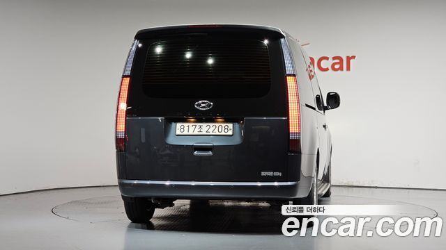Hyundai Staria L3.5 Cargo 5-Seater Modern 2022 — фото 4