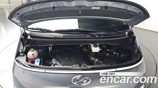 Hyundai Staria L3.5 Cargo 5-Seater Modern 2022 — фото 6