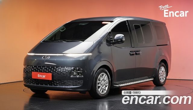 Hyundai Staria L3.5 Cargo 5-Seater Modern 2022 — фото 1