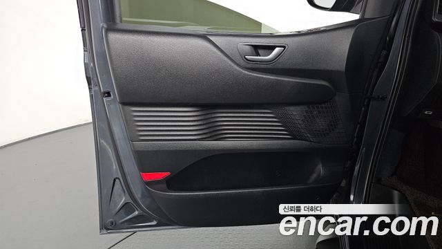 Hyundai Staria L3.5 Cargo 5-Seater Modern 2022 — фото 24