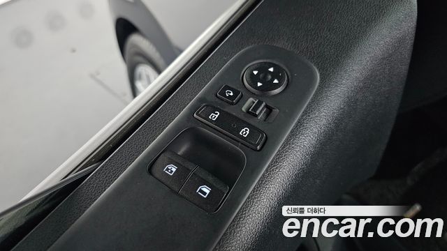 Hyundai Staria L3.5 Cargo 5-Seater Modern 2022 — фото 28