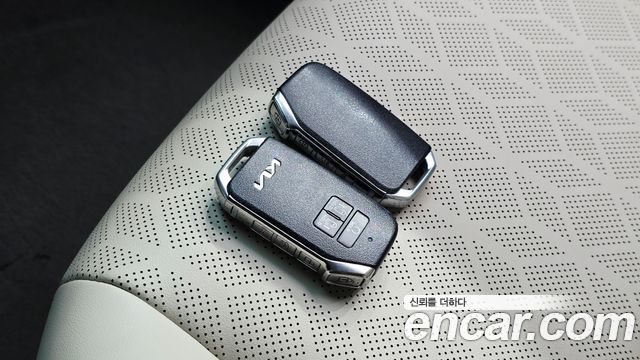 Kia Carnival (IV) Diesel 9-Seater Prestige 2023 — фото 17