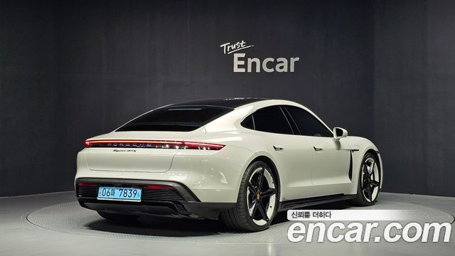 Porsche Taycan GTS 2023 — фото 2