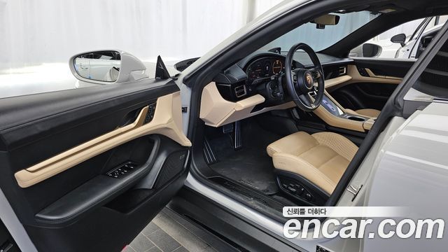 Porsche Taycan GTS 2023 — фото 10