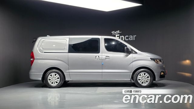 Hyundai Grand Starex Van 5-Seater Modern 2021 — фото 4