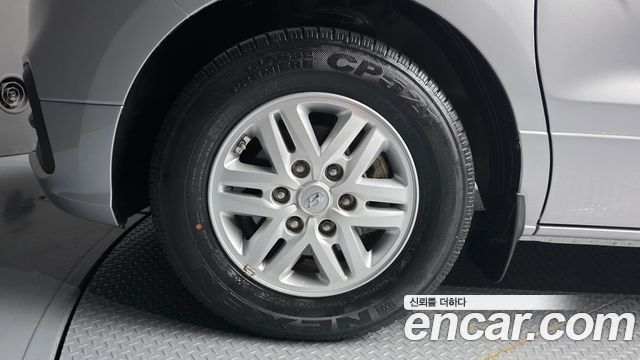 Hyundai Grand Starex Van 5-Seater Modern 2021 — фото 40