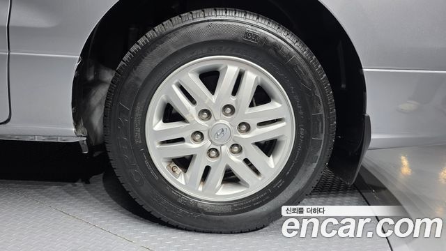 Hyundai Grand Starex Van 5-Seater Modern 2021 — фото 41