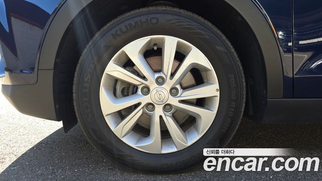 KG Mobility (SsangYong) Tivoli Armor TX 2WD 2019 — фото 5