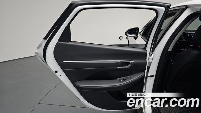 Hyundai Sonata (DN8) 1.6 Turbo Premium Plus 2022 — фото 31