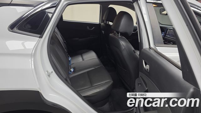 Hyundai Kona 1.6 Turbo 2WD Modern pop 2019 — фото 12