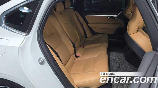 Volvo S90 B6 AWD Ultimate Bright 2023 — фото 11