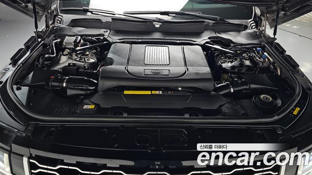 Land Rover Range Rover (IV) 4.4 SDV8 AB DIESEL 2020 — фото 6