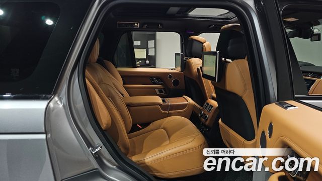 Land Rover Range Rover (IV) 4.4 SDV8 AB DIESEL 2020 — фото 11