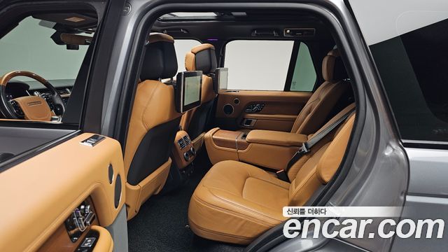 Land Rover Range Rover (IV) 4.4 SDV8 AB DIESEL 2020 — фото 12