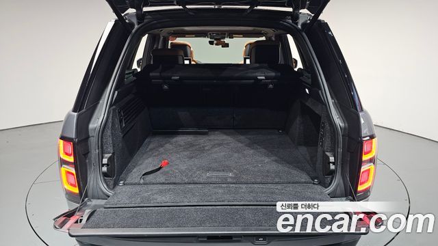 Land Rover Range Rover (IV) 4.4 SDV8 AB DIESEL 2020 — фото 20