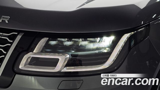 Land Rover Range Rover (IV) 4.4 SDV8 AB DIESEL 2020 — фото 22