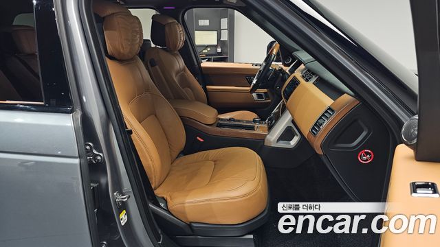 Land Rover Range Rover (IV) 4.4 SDV8 AB DIESEL 2020 — фото 26