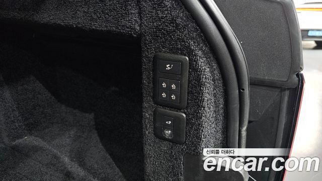 Land Rover Range Rover (IV) 4.4 SDV8 AB DIESEL 2020 — фото 30