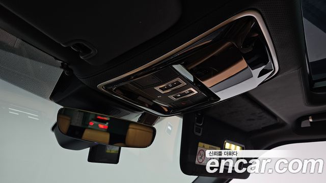 Land Rover Range Rover (IV) 4.4 SDV8 AB DIESEL 2020 — фото 33