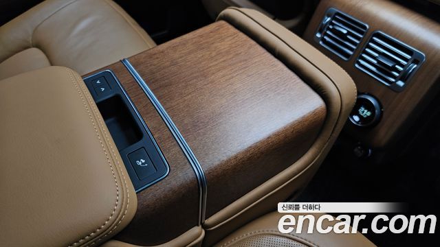 Land Rover Range Rover (IV) 4.4 SDV8 AB DIESEL 2020 — фото 38