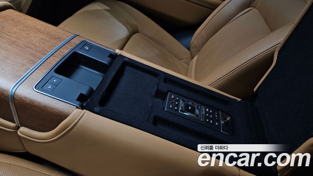 Land Rover Range Rover (IV) 4.4 SDV8 AB DIESEL 2020 — фото 39