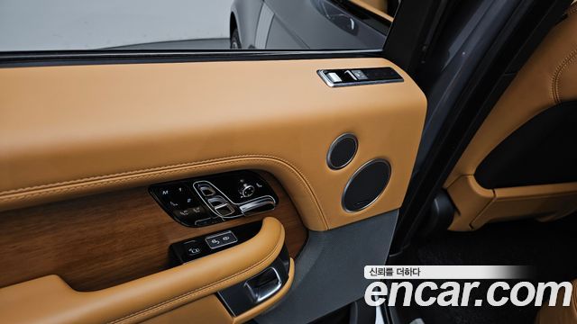 Land Rover Range Rover (IV) 4.4 SDV8 AB DIESEL 2020 — фото 42