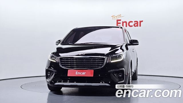 Kia Carnival 9-Seater Prstige 2019 — фото 3
