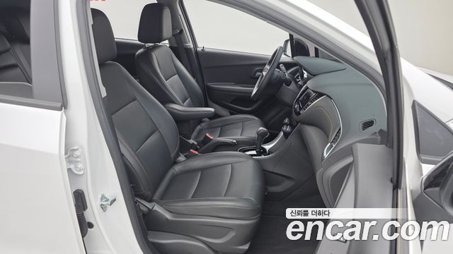 Chevrolet Trax 1.4 Red Line Premier 2020 — фото 11