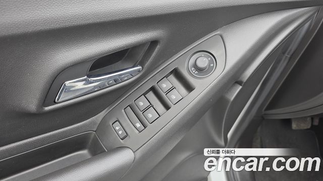Chevrolet Trax 1.4 Red Line Premier 2020 — фото 17