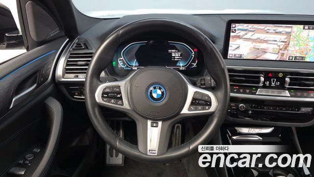 BMW iX3 M Sports 2024 — фото 17