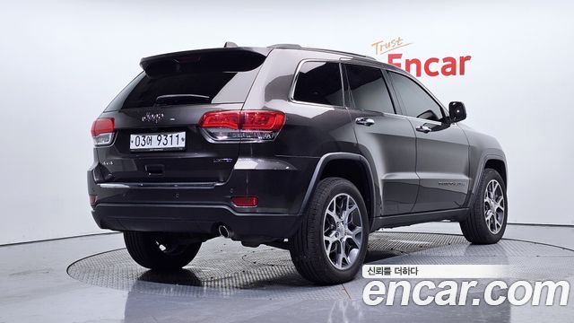 Jeep Grand Cherokee 3.6 Limited WK2 2019 — фото 2