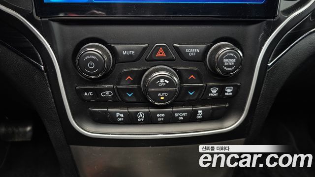 Jeep Grand Cherokee 3.6 Limited WK2 2019 — фото 18