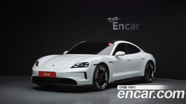 Porsche Taycan 4S