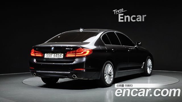 BMW 5 Series (G30) 520d xDrive Luxury Plus 2019 — фото 2