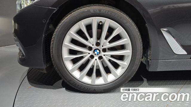 BMW 5 Series (G30) 520d xDrive Luxury Plus 2019 — фото 5