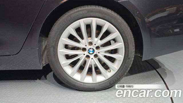 BMW 5 Series (G30) 520d xDrive Luxury Plus 2019 — фото 21