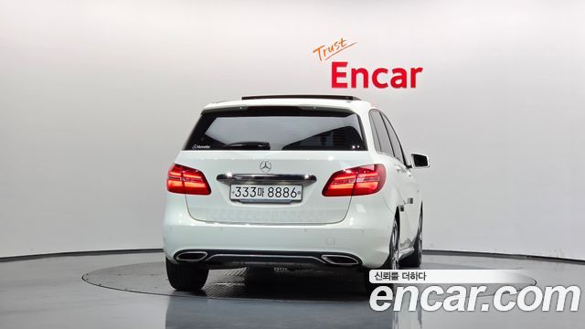 Mercedes-Benz B-Class (W246) B220 2018 — фото 4