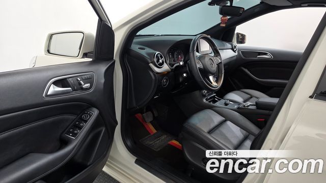 Mercedes-Benz B-Class (W246) B220 2018 — фото 10