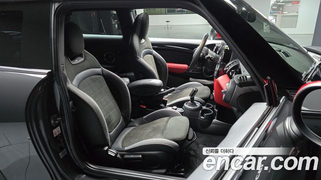 MINI Cooper S JCW 3rd Generation 2020 — фото 26