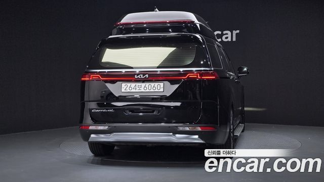 Kia Carnival (IV) Gasoline 9-seater Limousine(Special vehicle) 2021 — фото 4