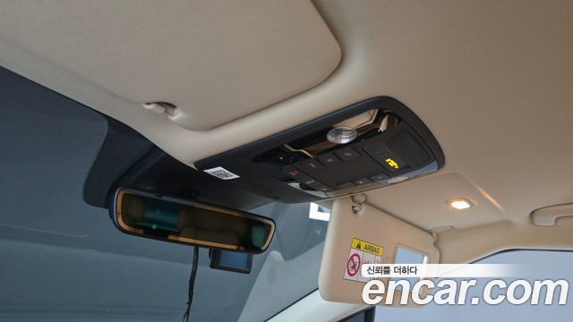 Kia Carnival (IV) Gasoline 9-seater Limousine(Special vehicle) 2021 — фото 18