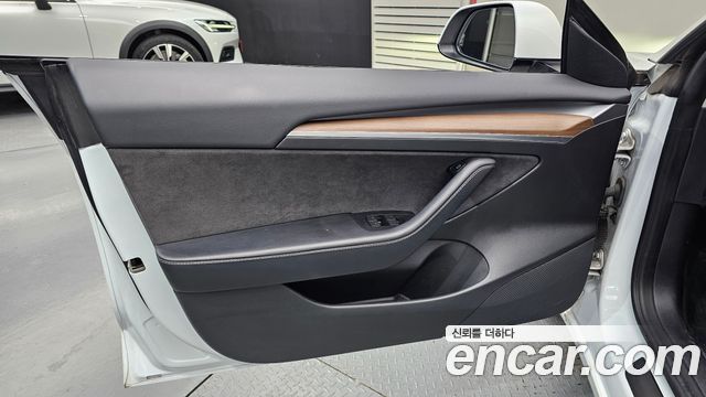 Tesla Model 3 Long Range AWD 2022 — фото 24