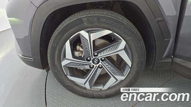 Hyundai Tucson (NX4) Gasoline 1.6 Turbo 2WD Inspiration 2021 — фото 5